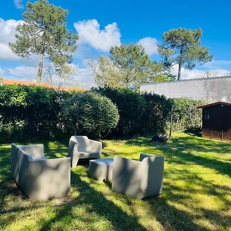 Maison Des Pins - Jardin, Calme Et -